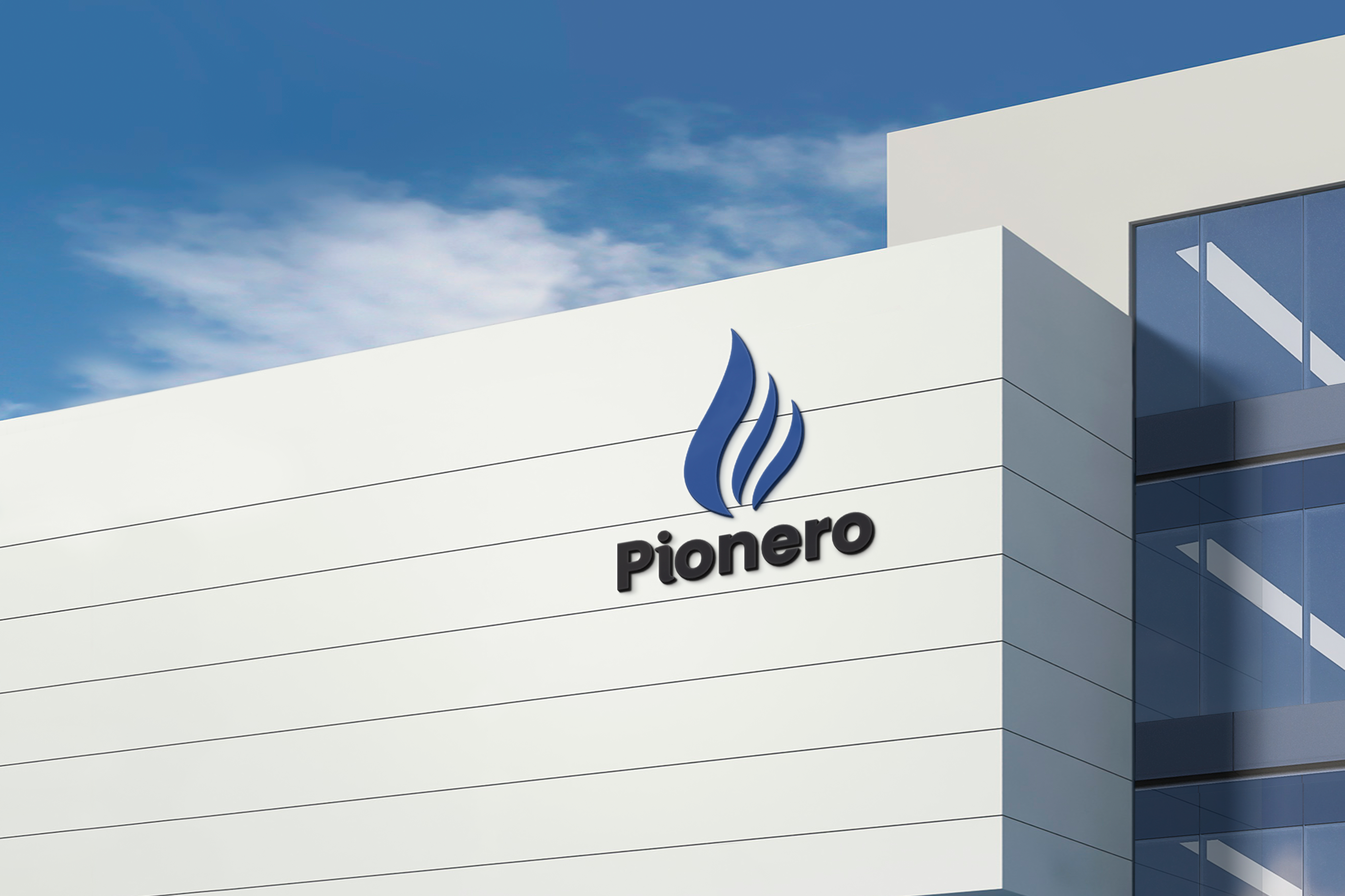 Pionero Building